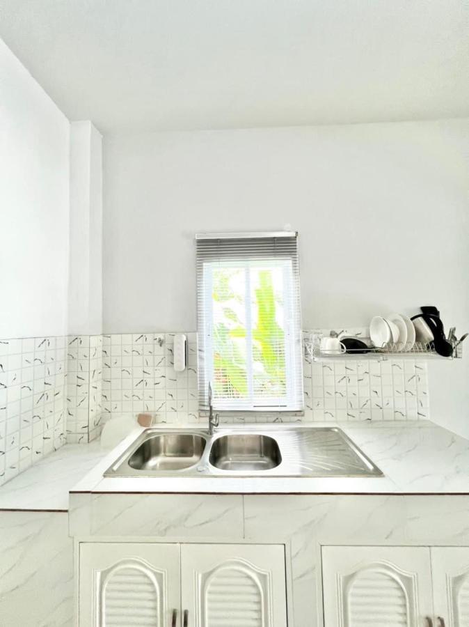 Lay Back C1with Kitchen & High Speed Internet Rumah percutian Krabi